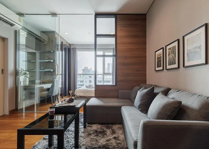 Luxury Center Of Bkk! Close To Thong Lor Bts Apartment